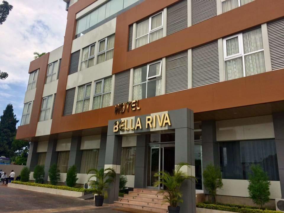 Hotel Bella Riva Кіншаса Екстер'єр фото